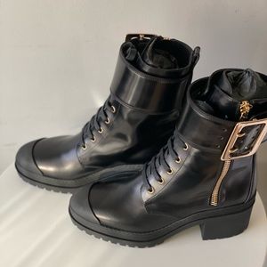 COPY - AUTHENTIC BURBERRY SCARCROFT 50 BUCKLE-ACCENTED BOOTS SIZE: IT 38
